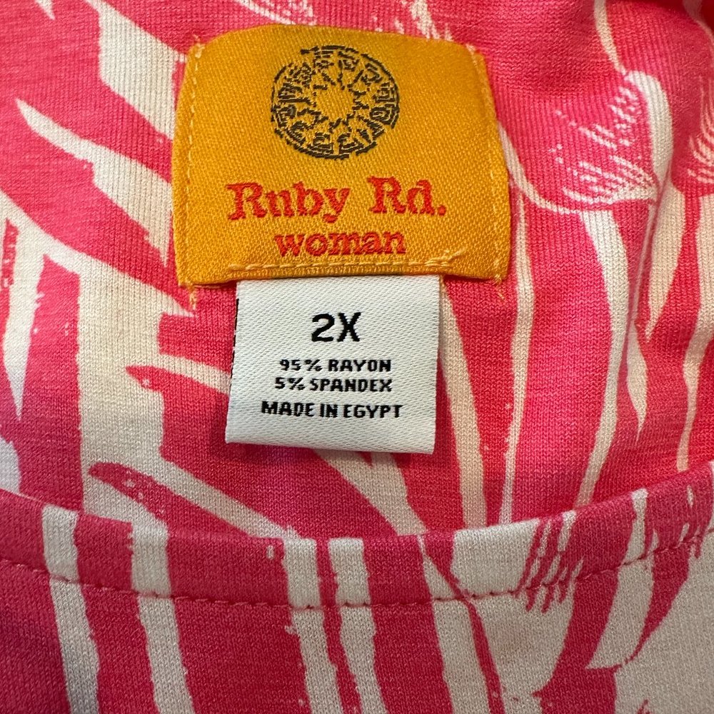 RUBY RD Tropical Print with Shark Bite Hem 2X - image 7